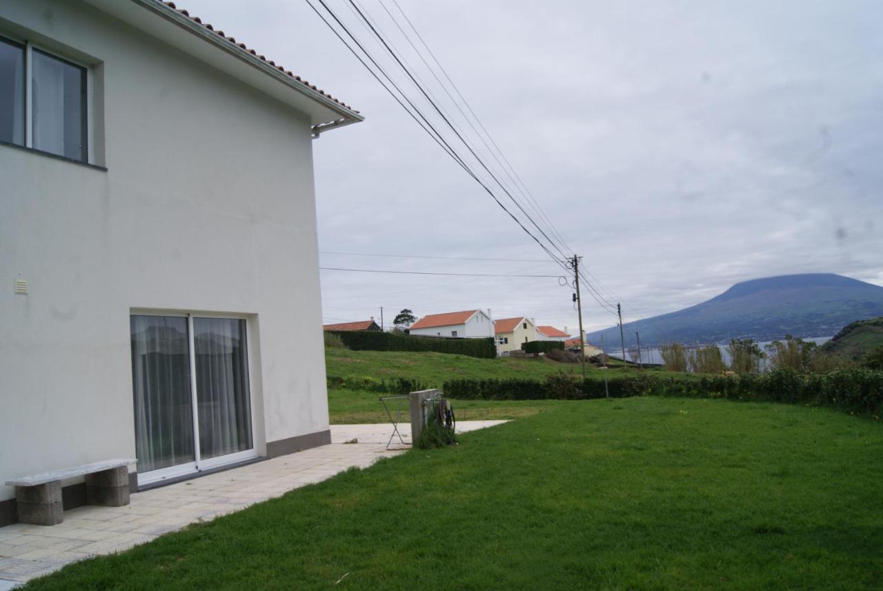 Apartamentos Praia Do Almoxarife Орта Екстер'єр фото